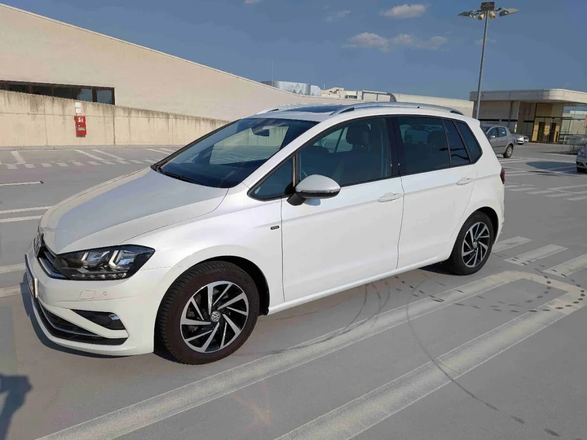 VW Golf