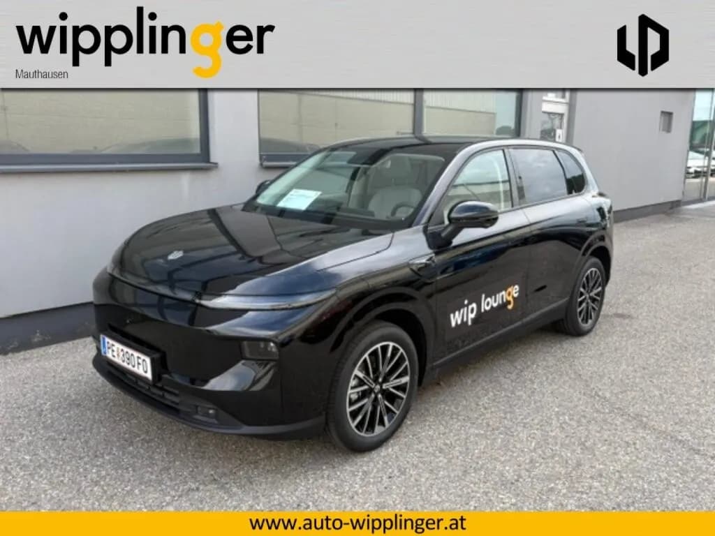 Leapmotor B10