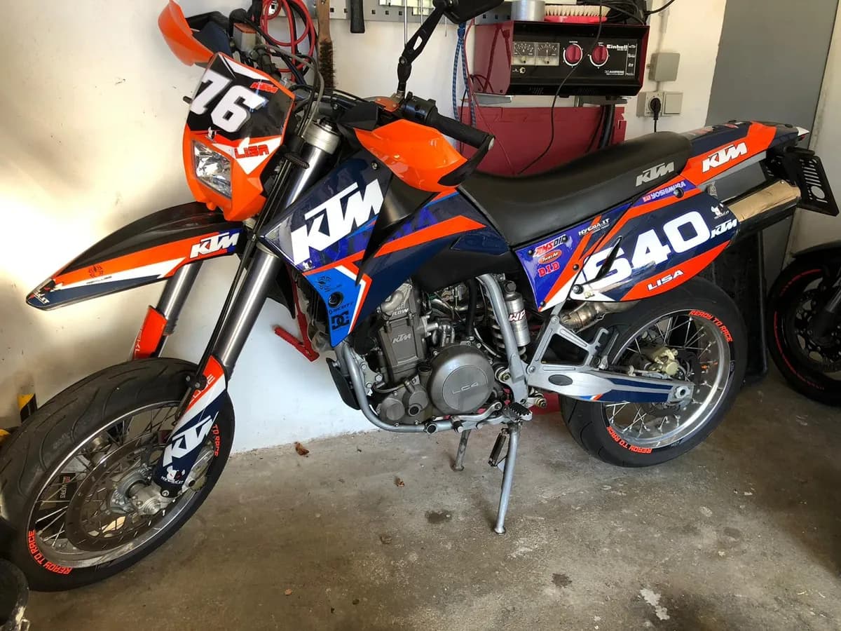 KTM 640