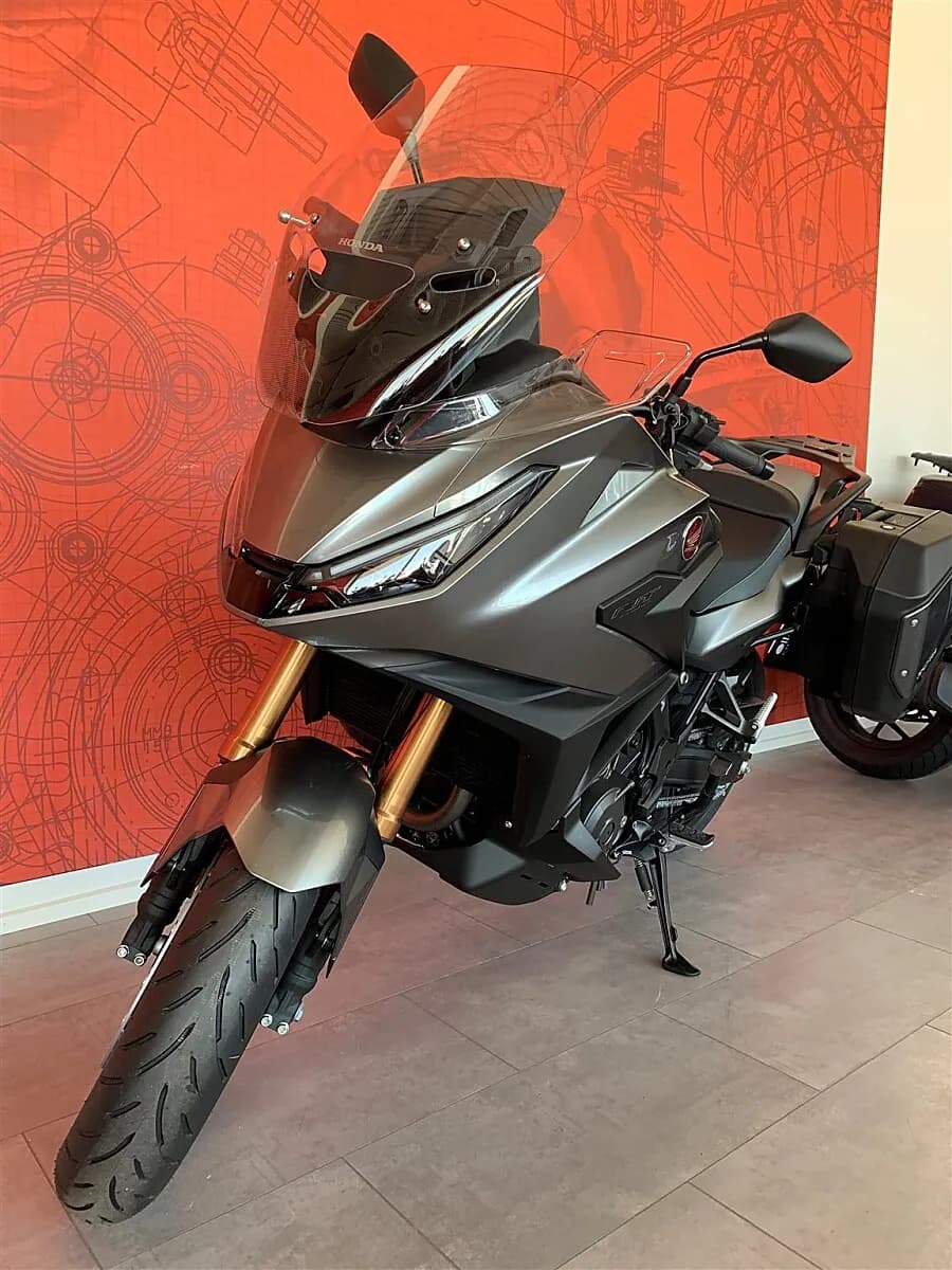 Honda NT