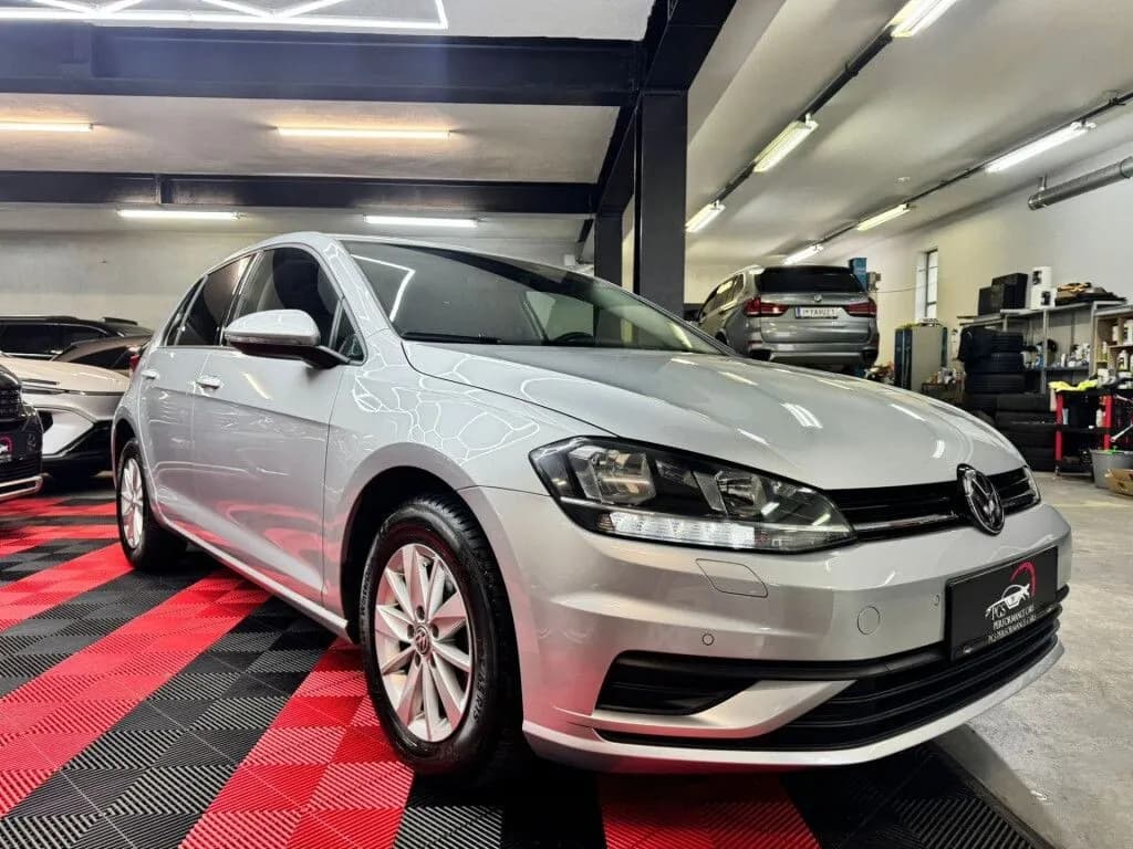 VW Golf