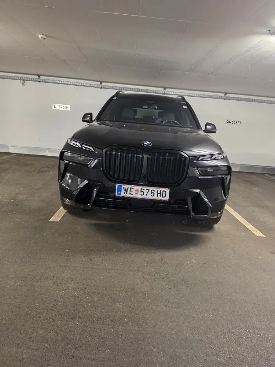 BMW X7