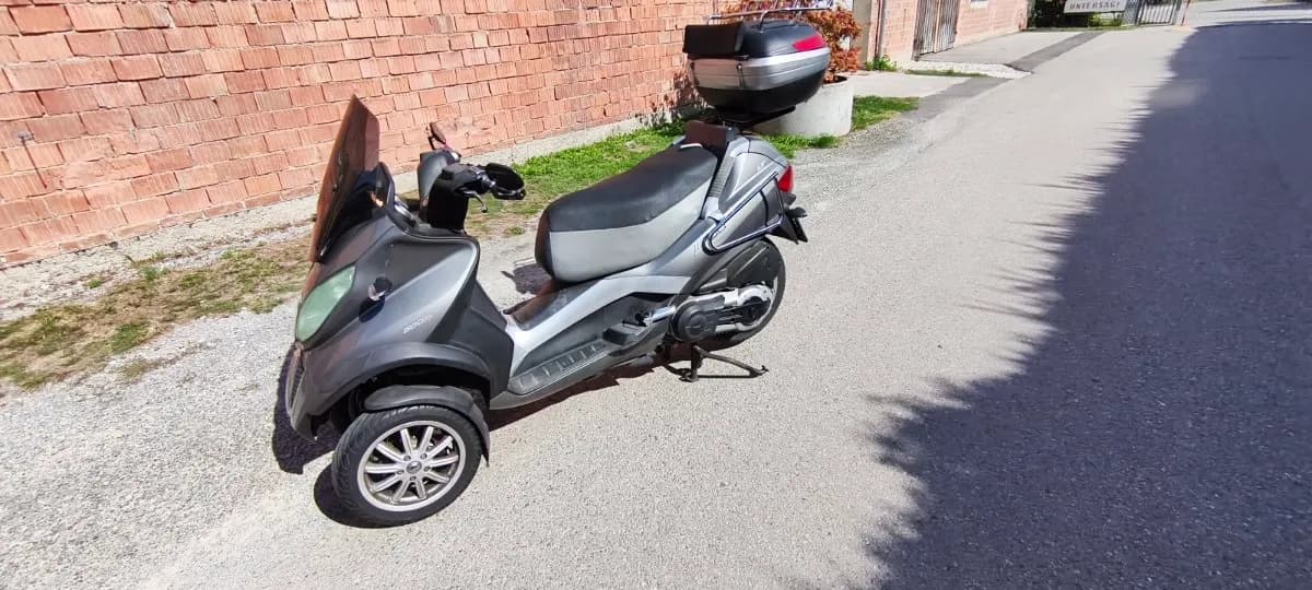 Piaggio MP3