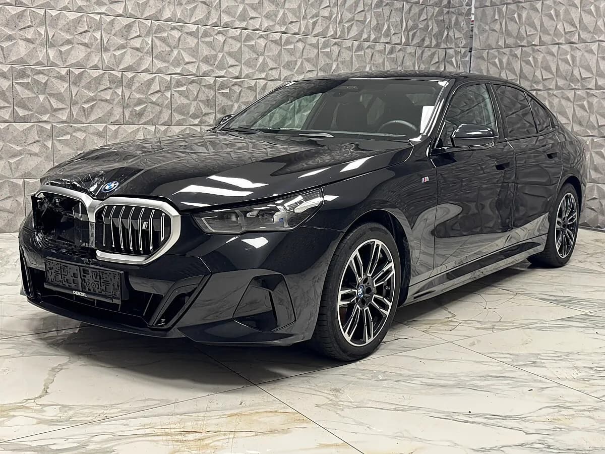 BMW i5