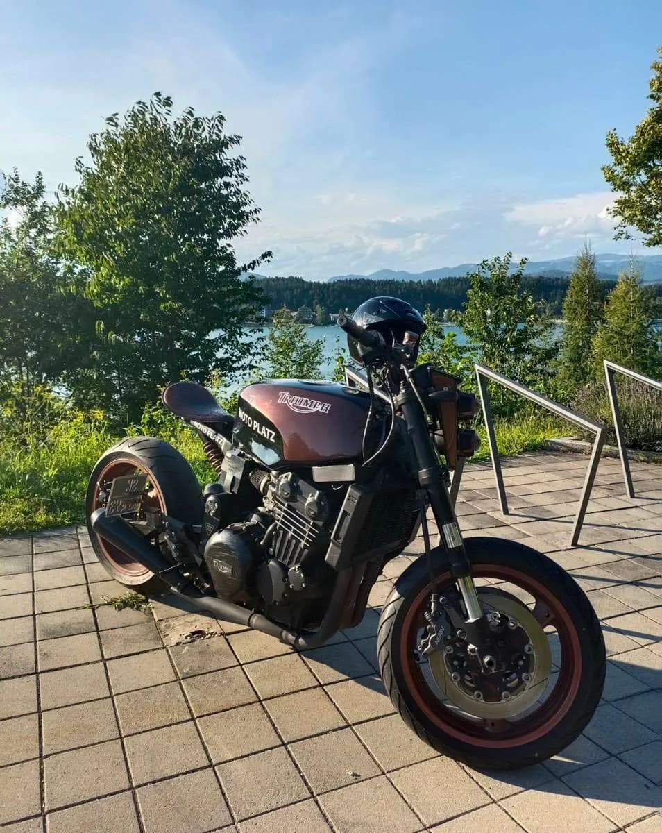 Triumph Trident 660