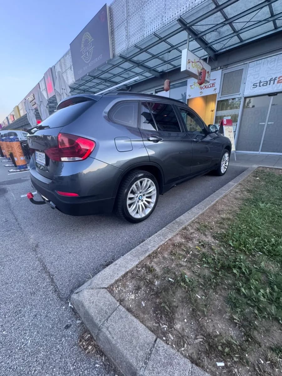 BMW X1