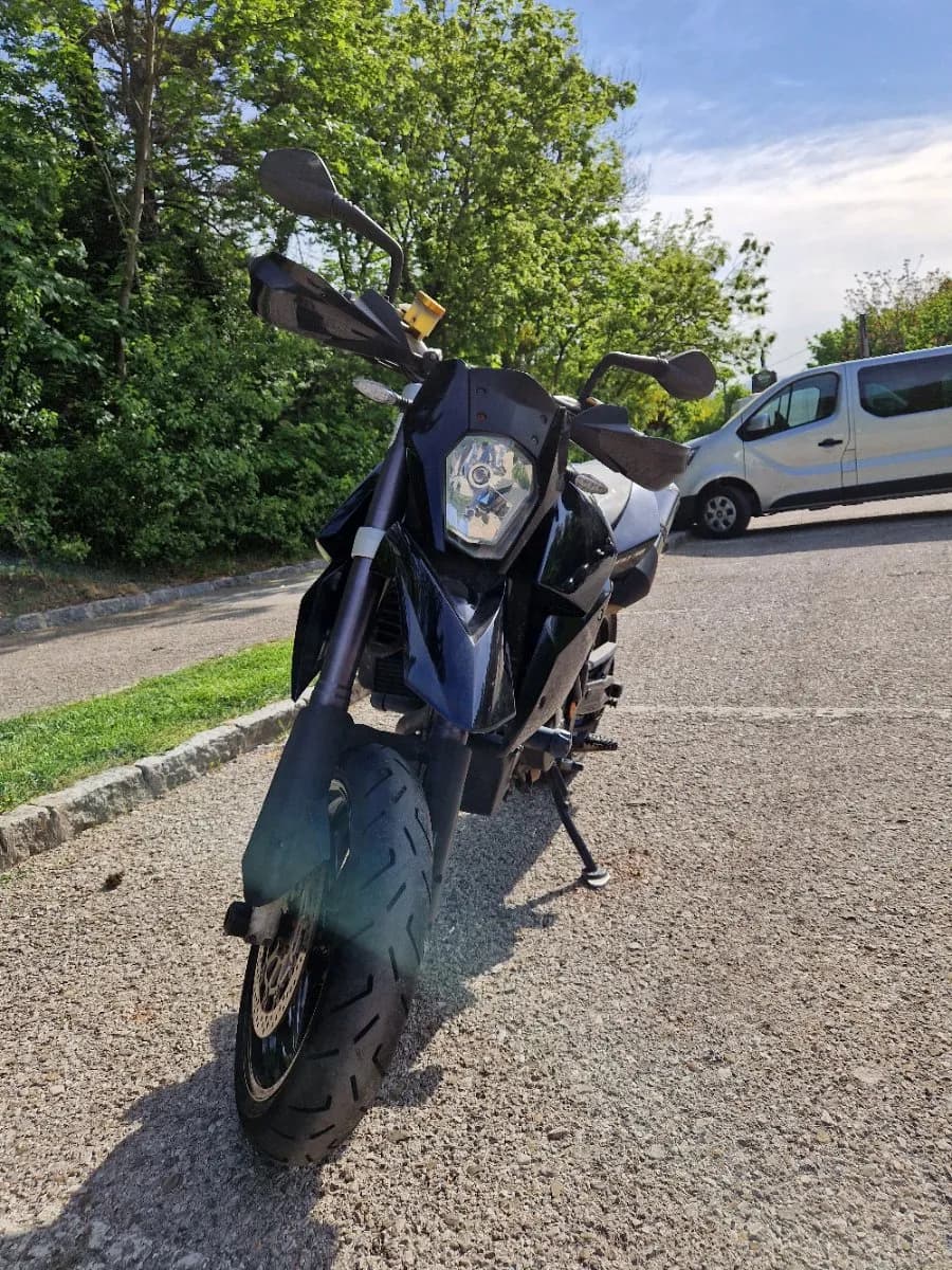 KTM 990