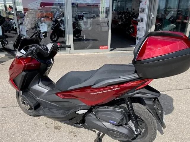 Honda Forza