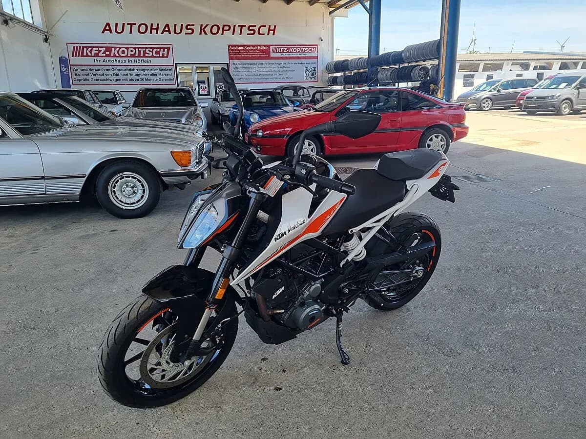 KTM Duke