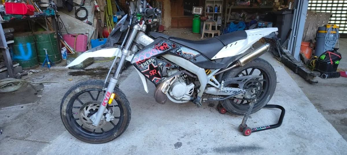 Aprilia SX