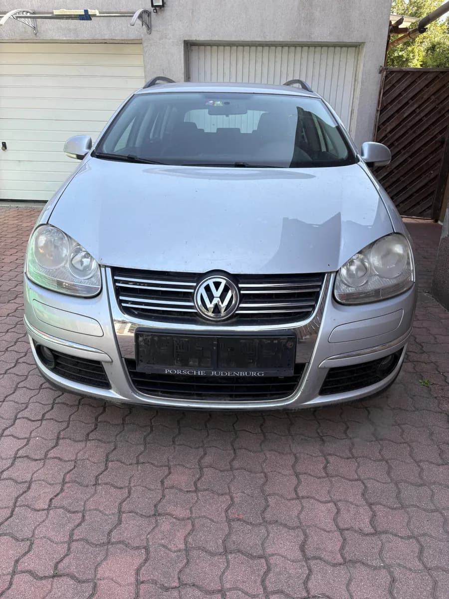 VW Golf