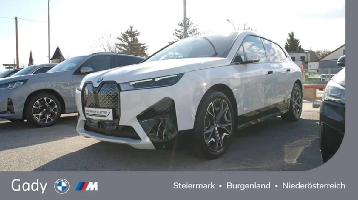 BMW iX