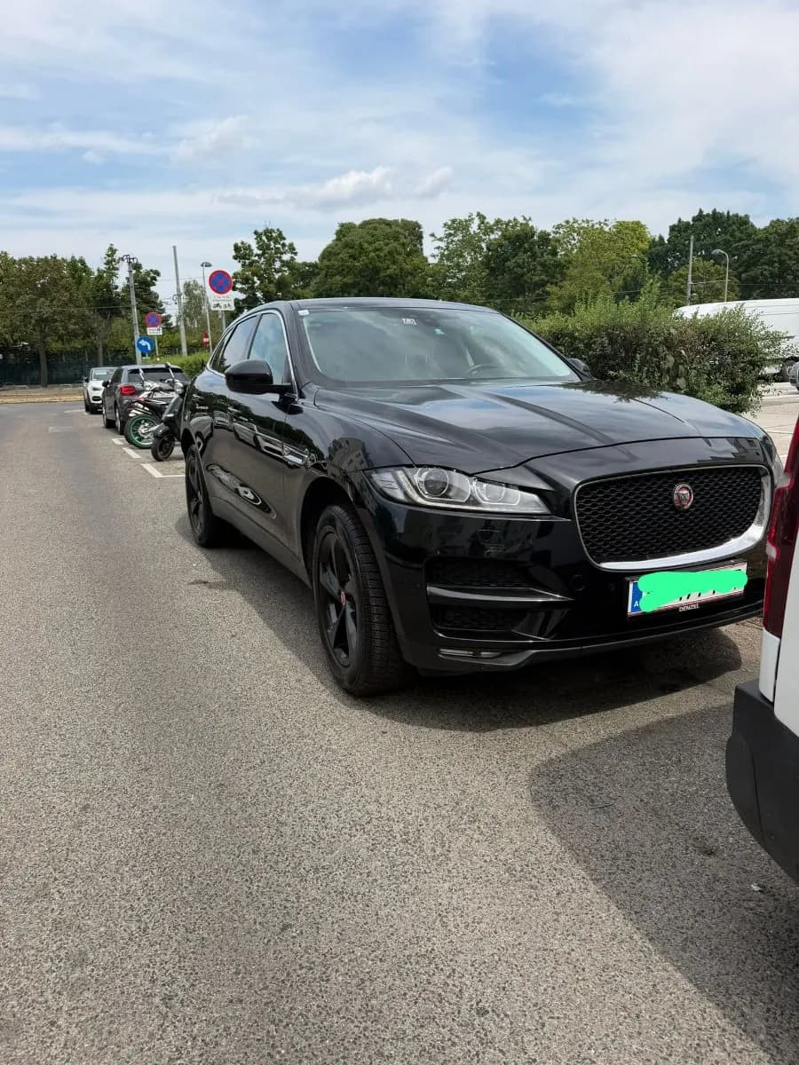 Jaguar F-Pace