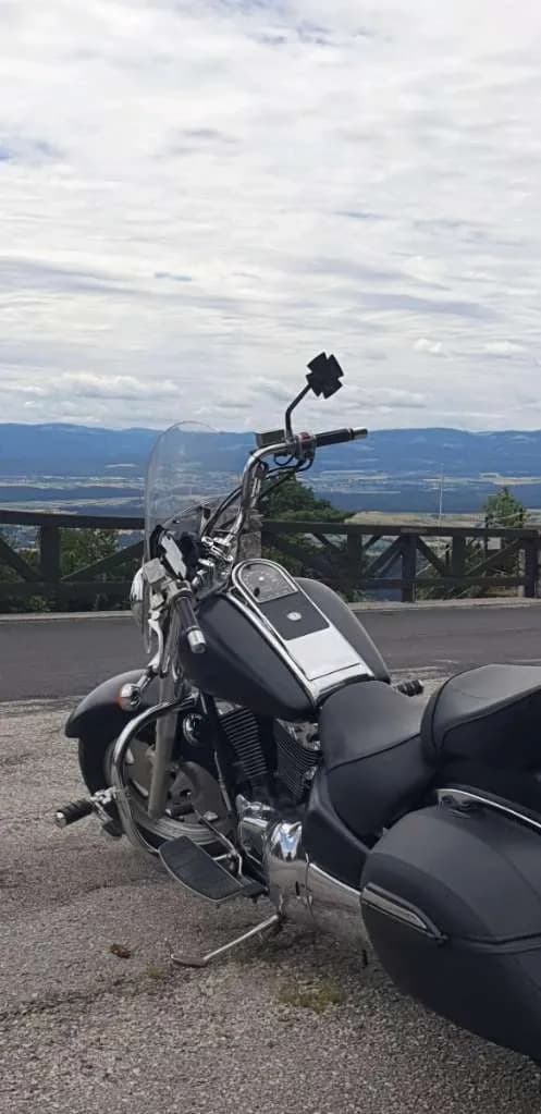 Suzuki Intruder