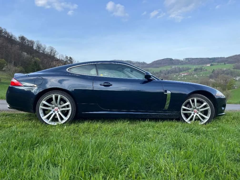 Jaguar XK8