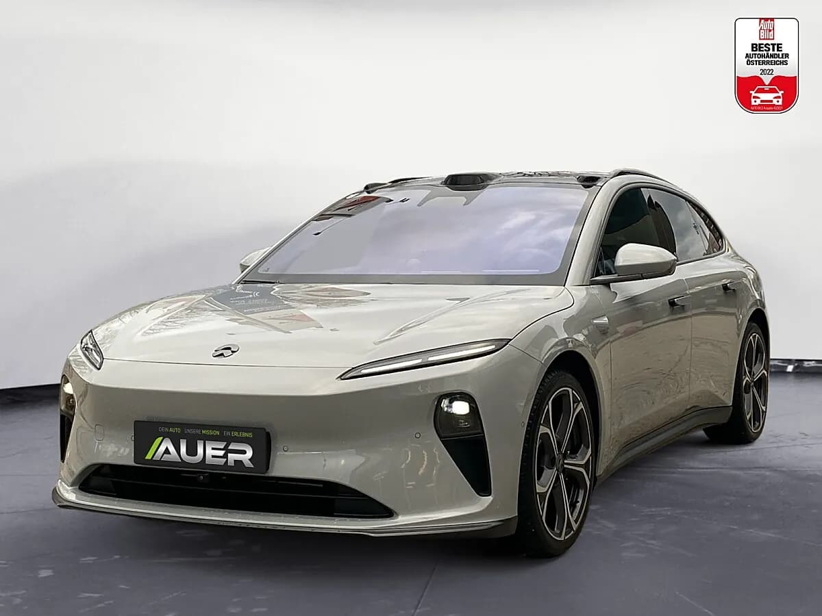 NIO ET5
