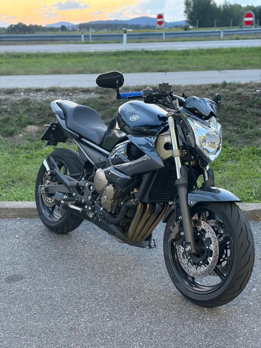 Yamaha XJ