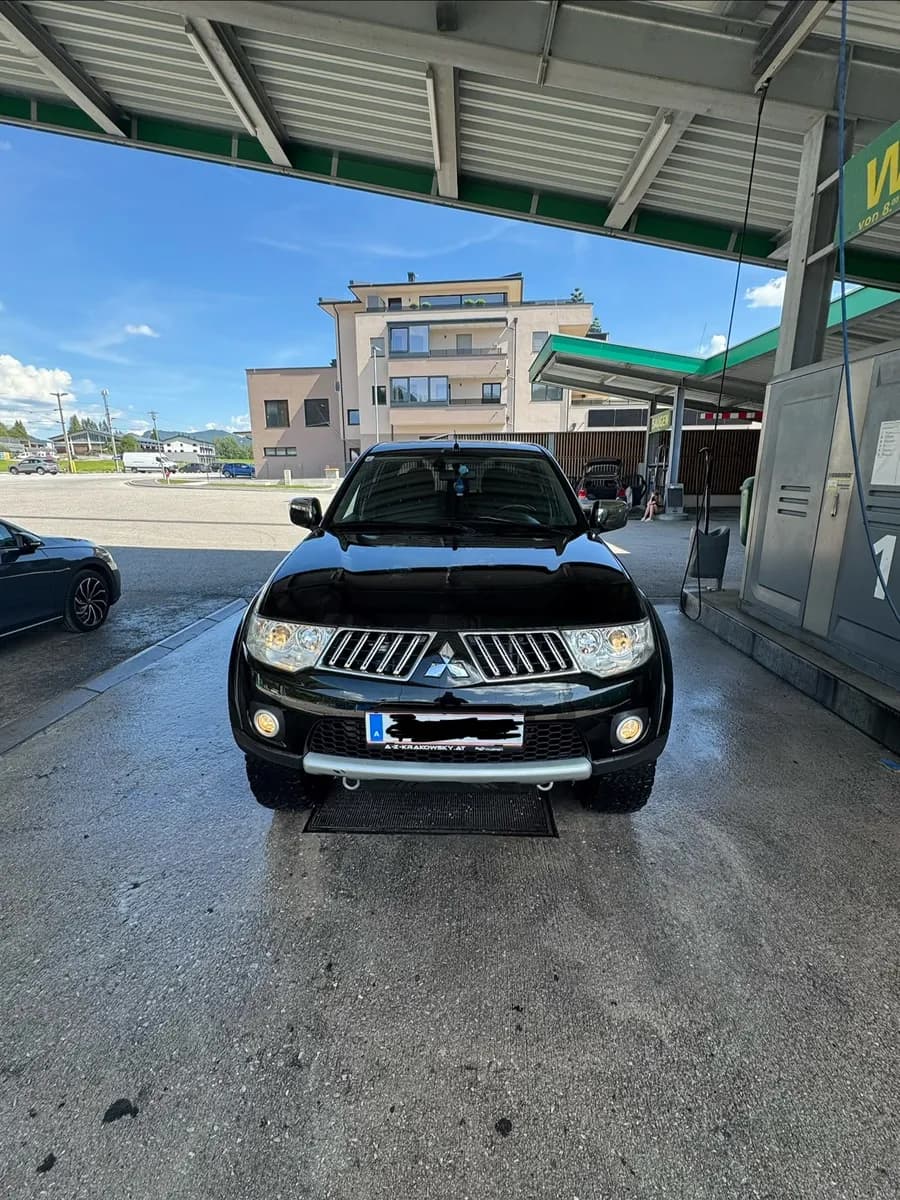 Mitsubishi Sonstige