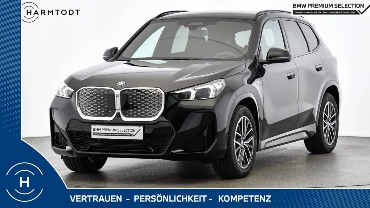 BMW iX1