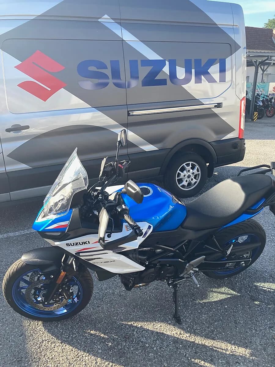 Suzuki SV