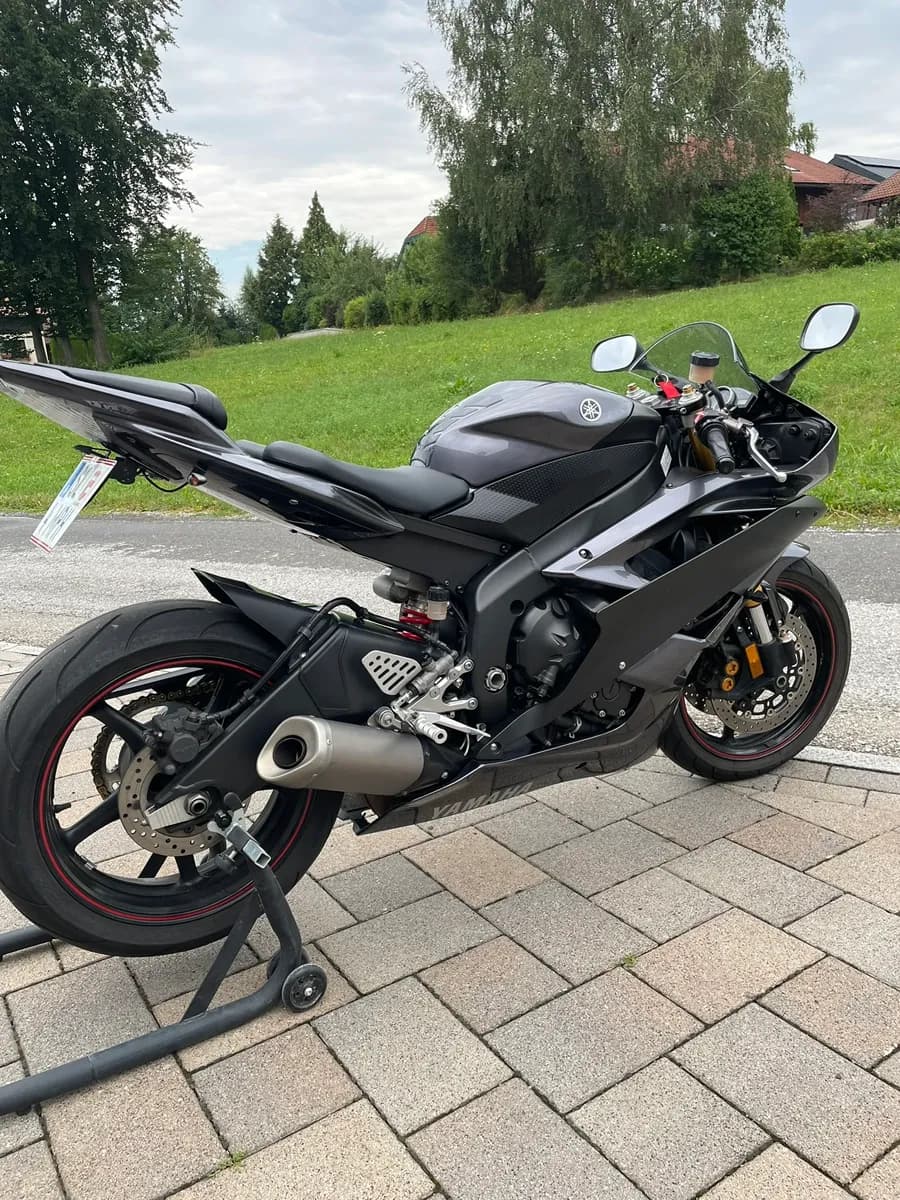 Yamaha YZF