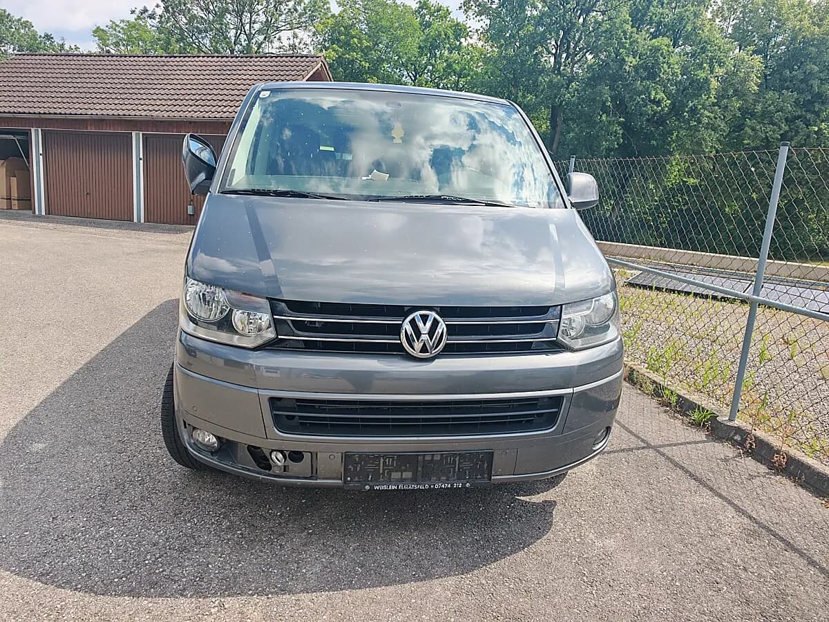 VW Caravelle
