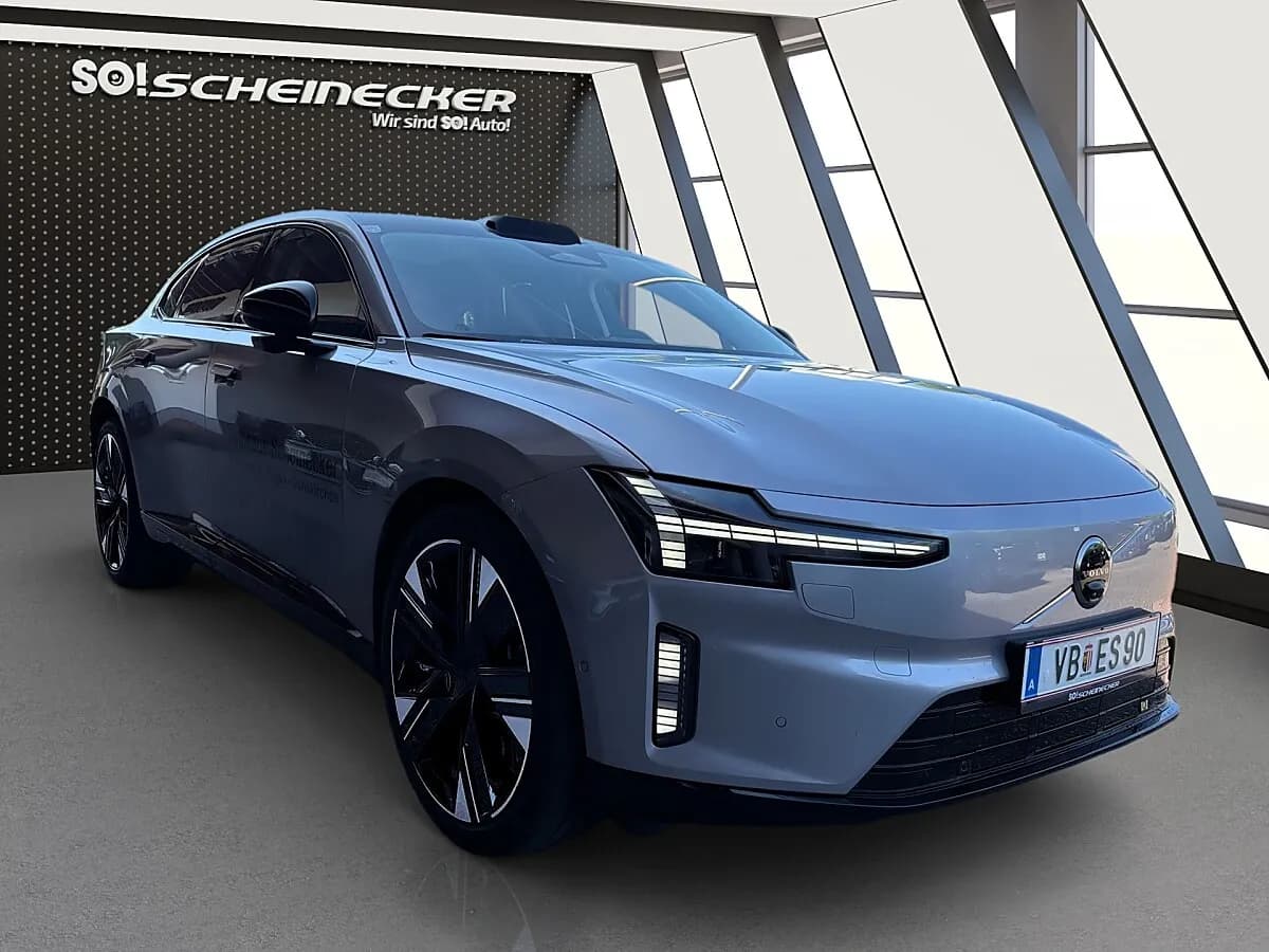 Volvo EX90