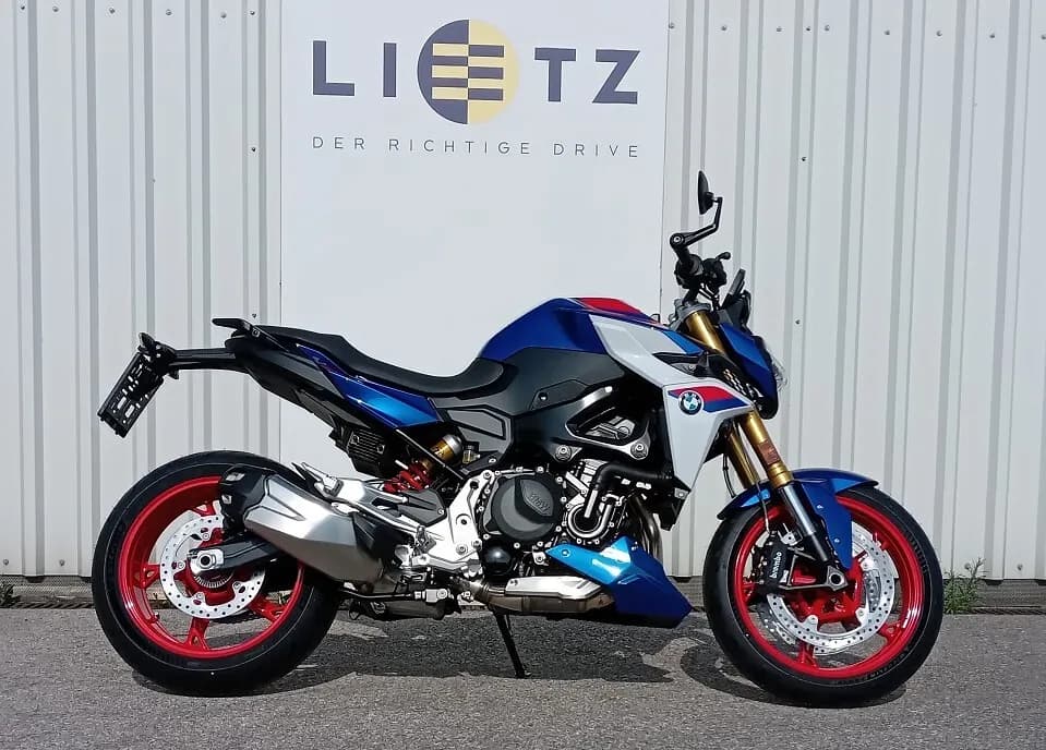 BMW F 900 R