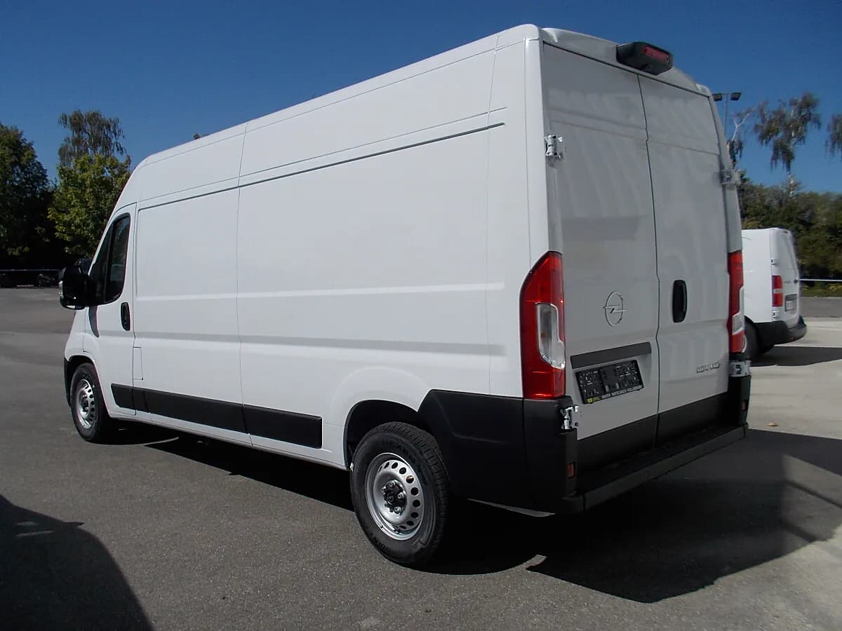 Opel Movano