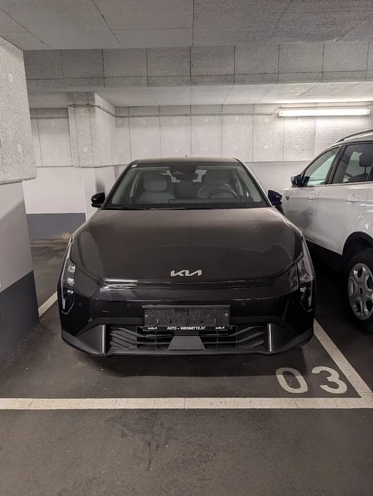 KIA EV4