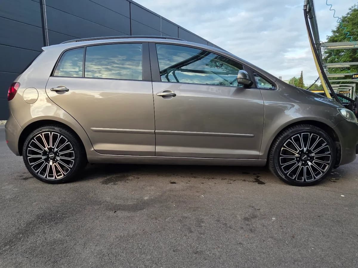 VW Golf