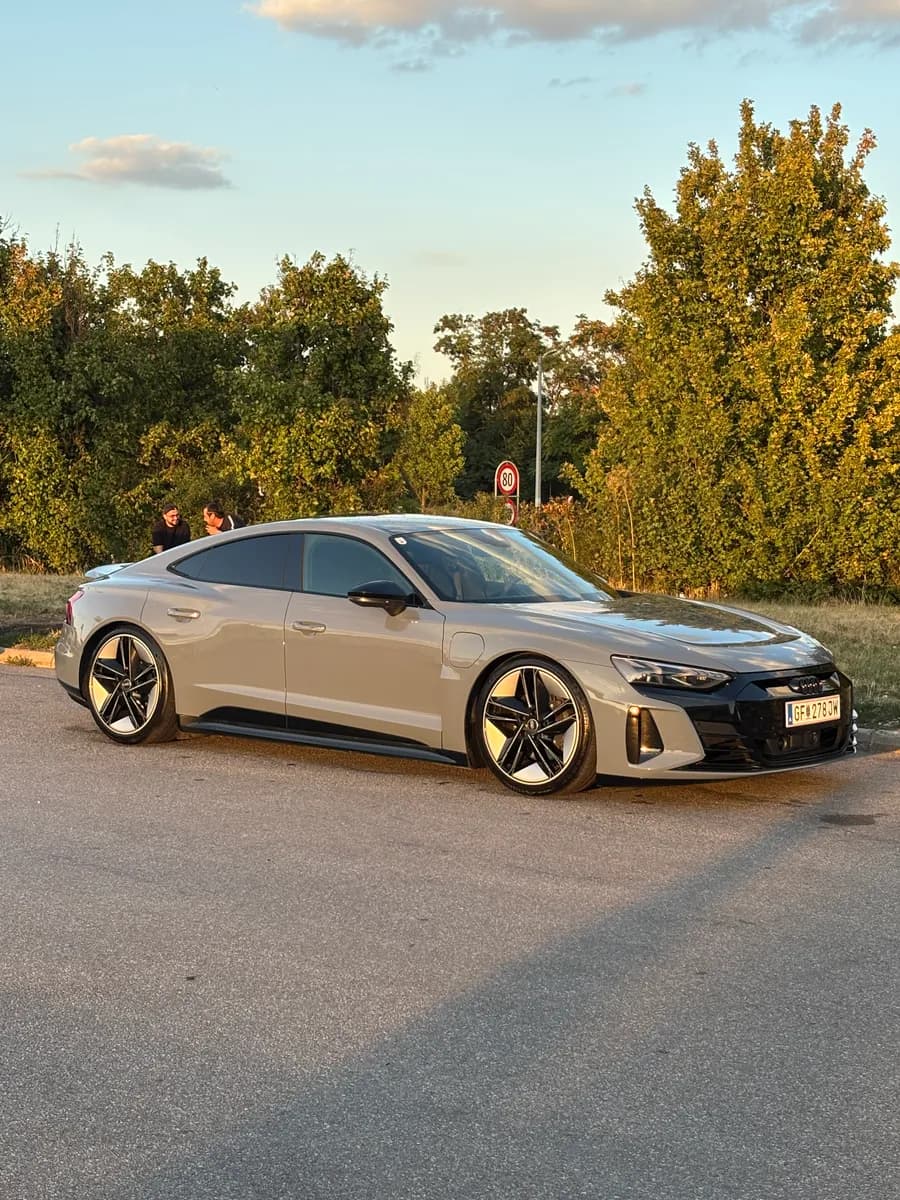 Audi e-tron GT