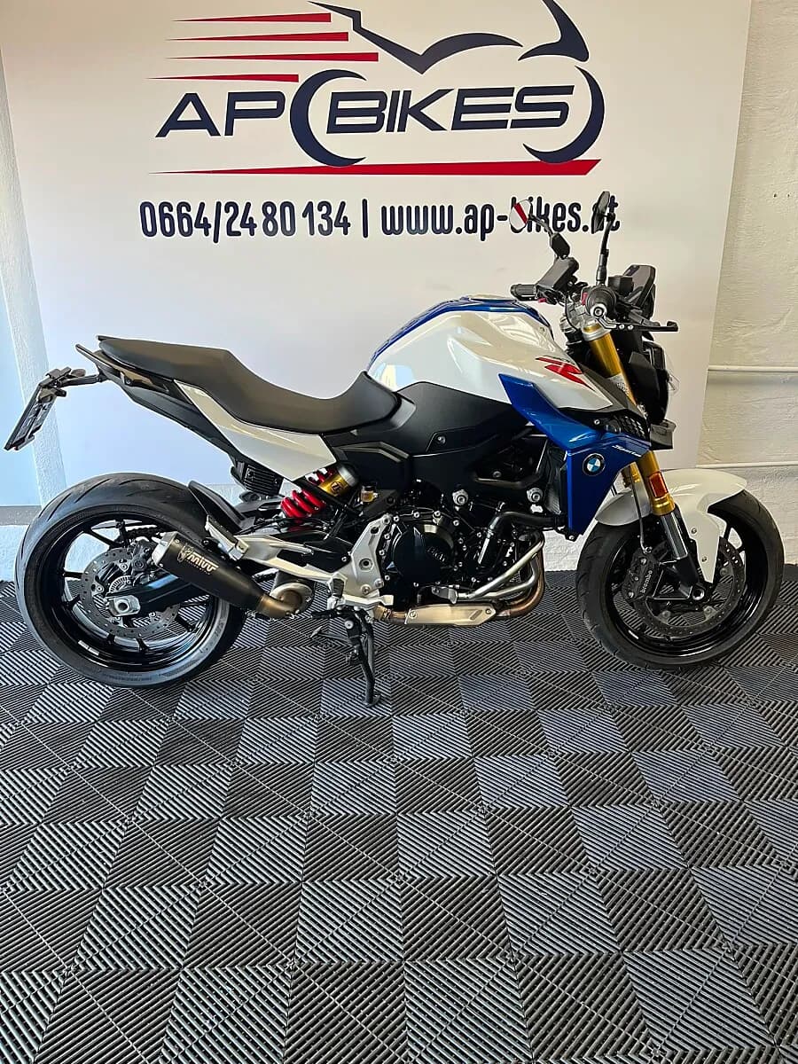 BMW F 900 R
