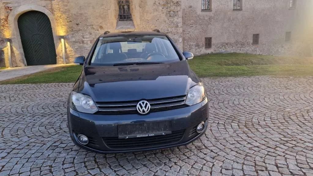 VW Golf