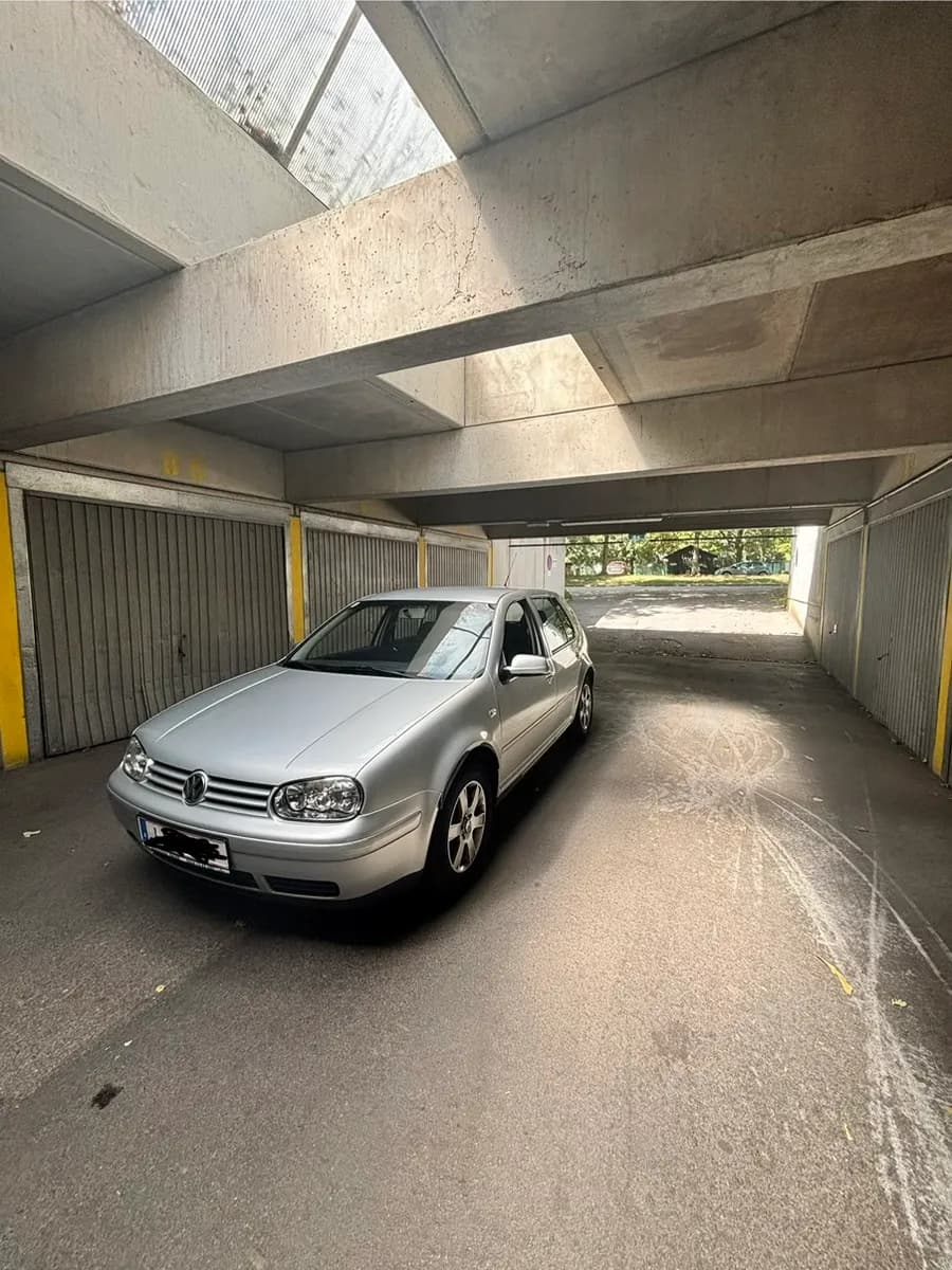 VW Golf