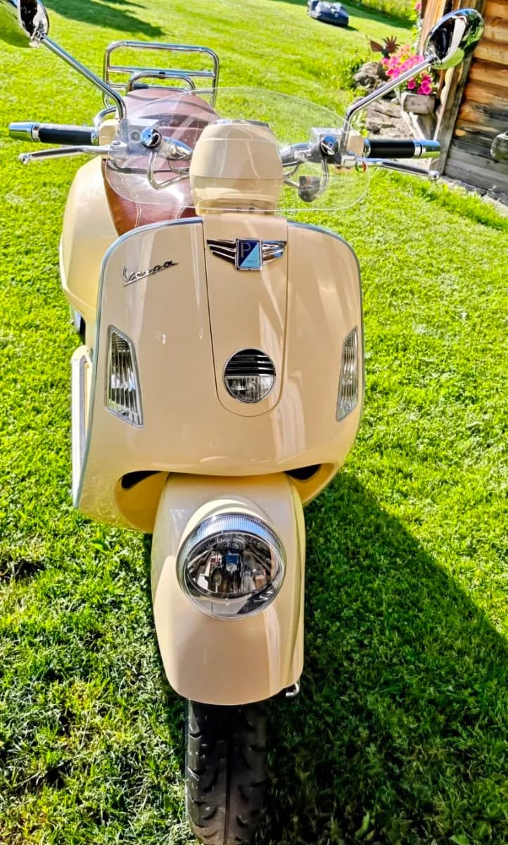 Vespa GTV