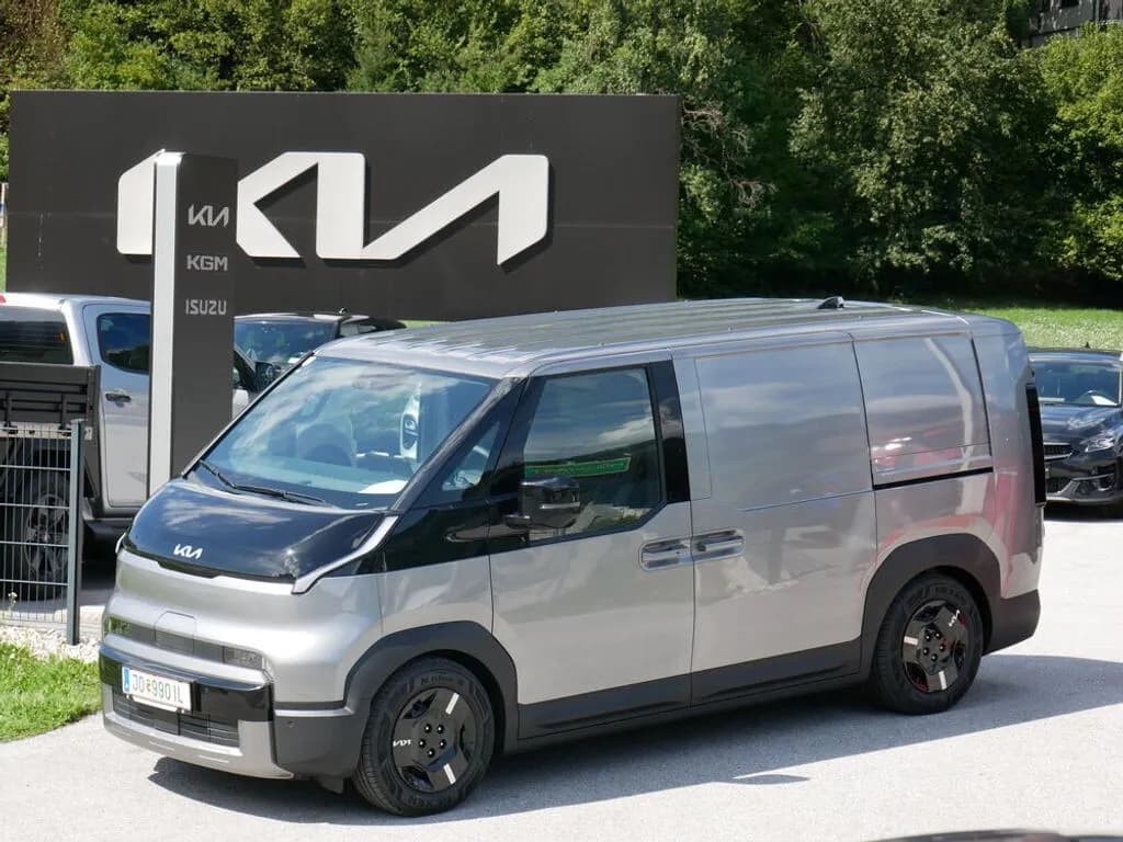 KIA PV5