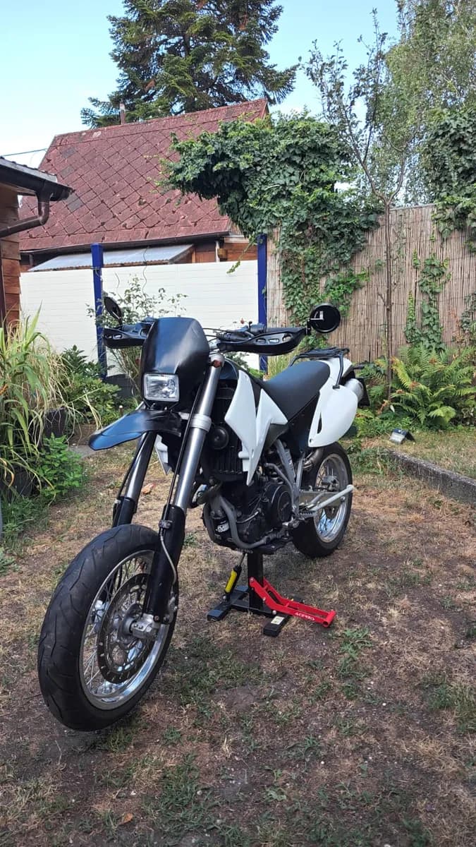 KTM 640