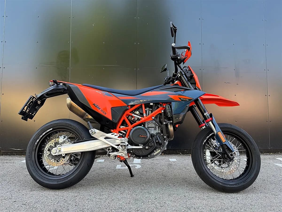 KTM 690