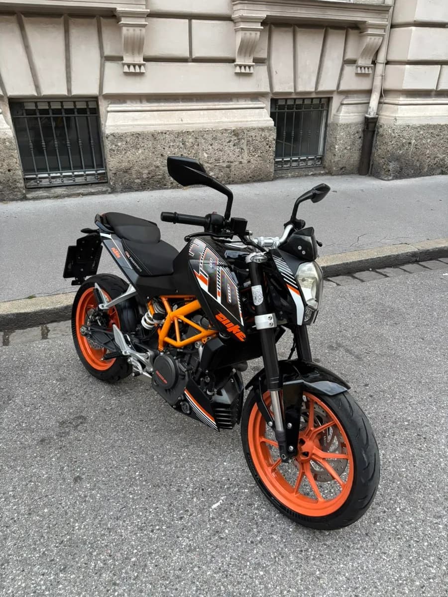 KTM Duke