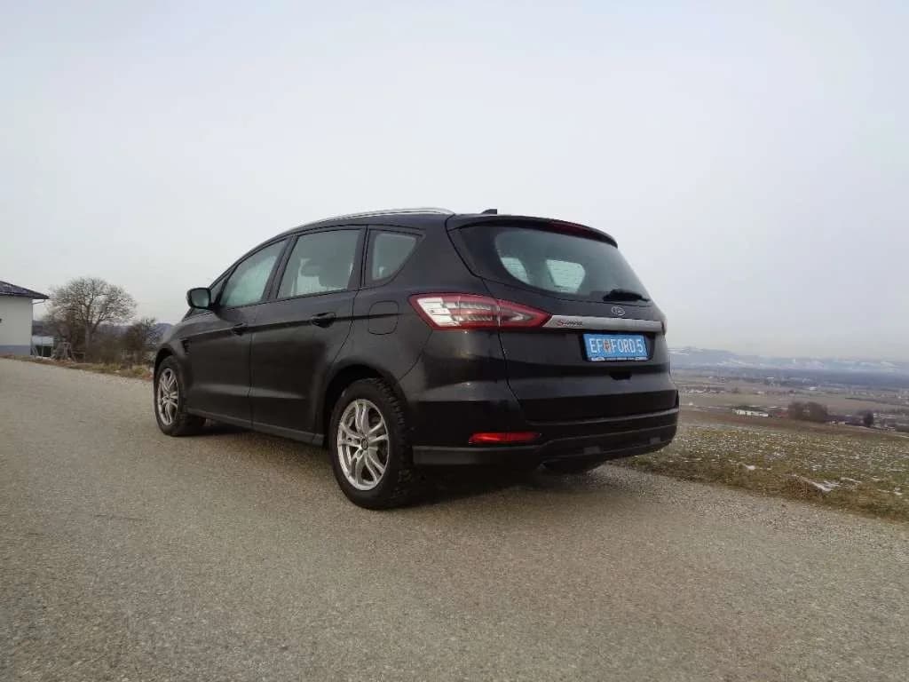 Ford S-MAX