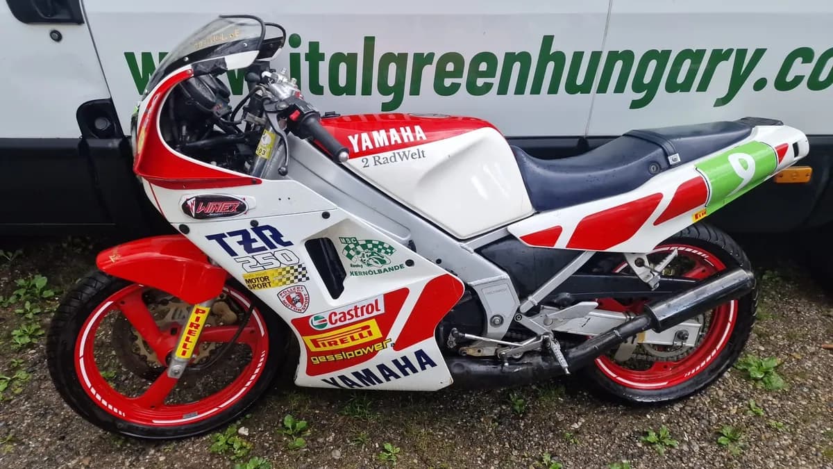 Yamaha TZR