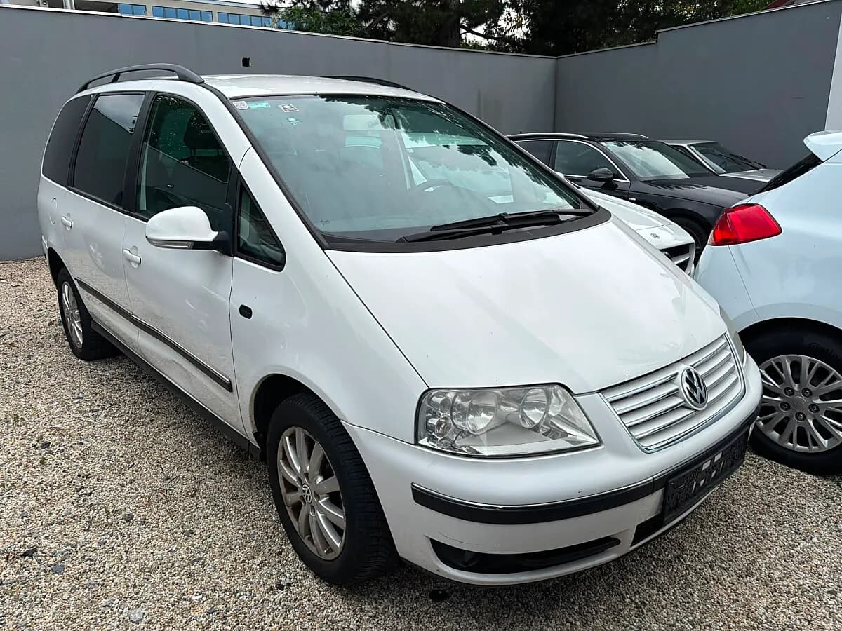 VW Sharan