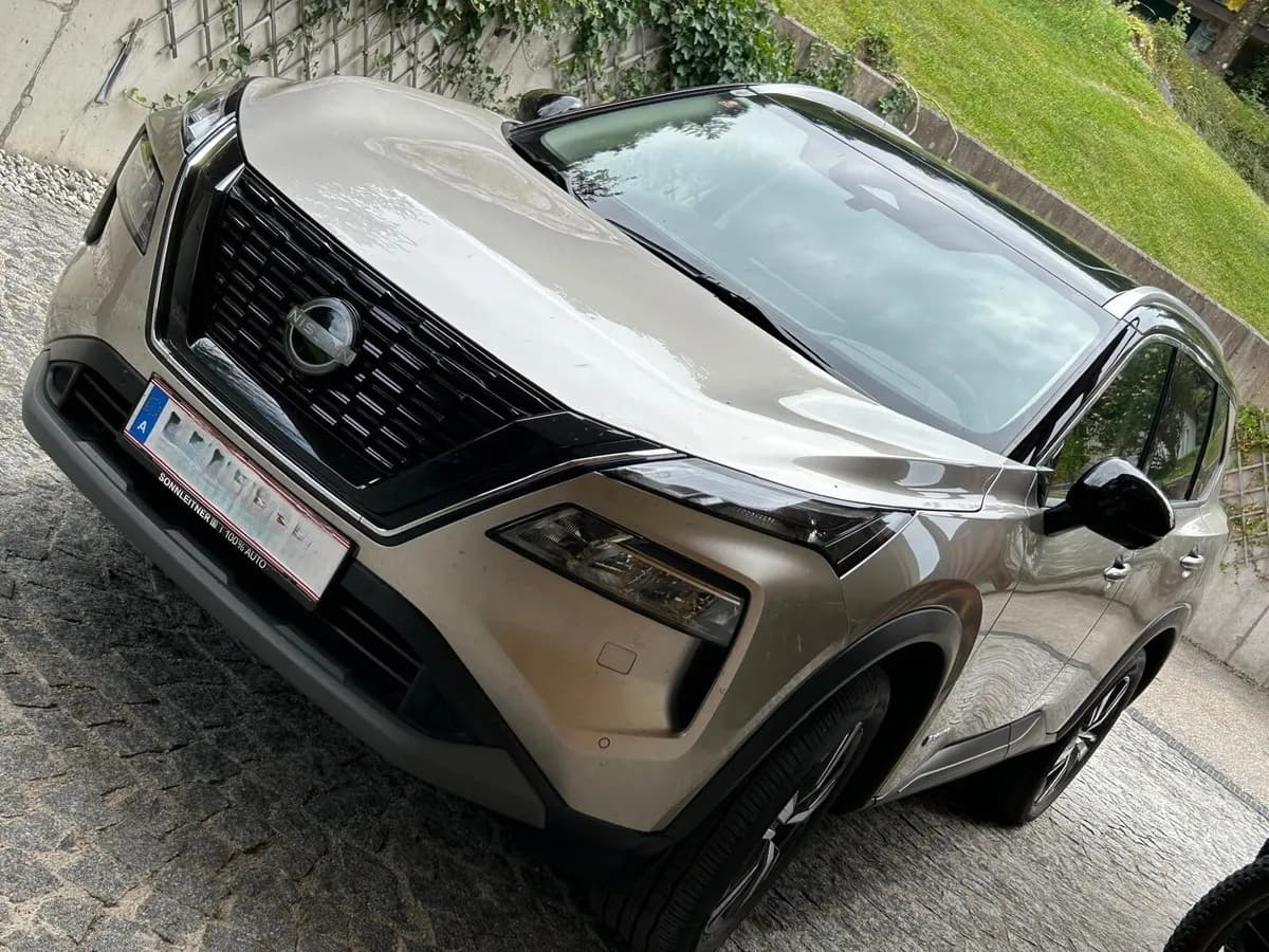 Nissan X-TRAIL