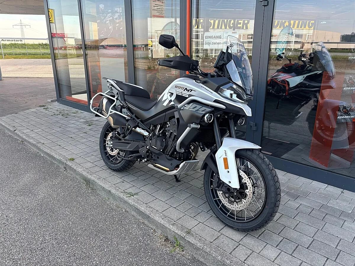 CFMOTO 800