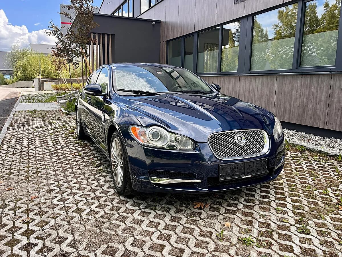 Jaguar XF