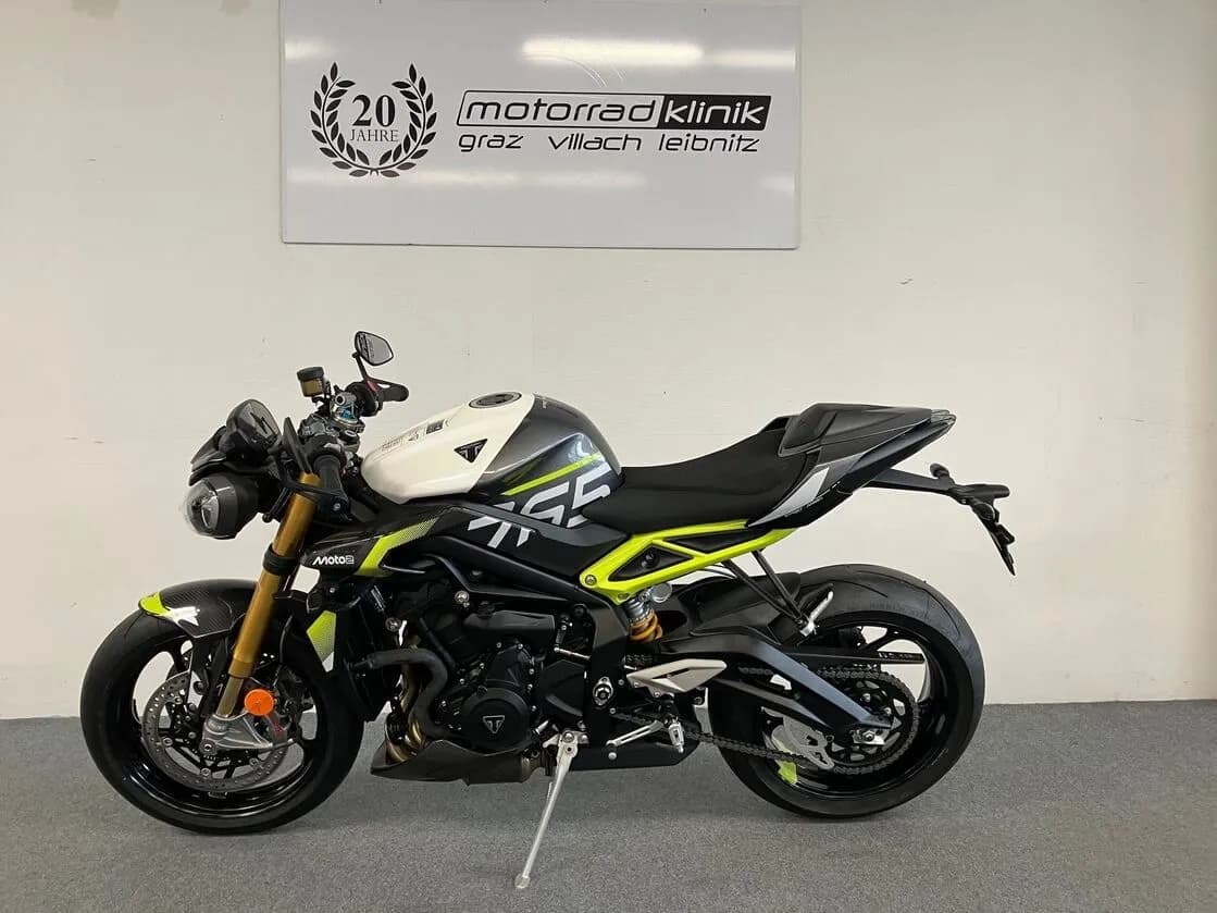 Triumph Street Triple