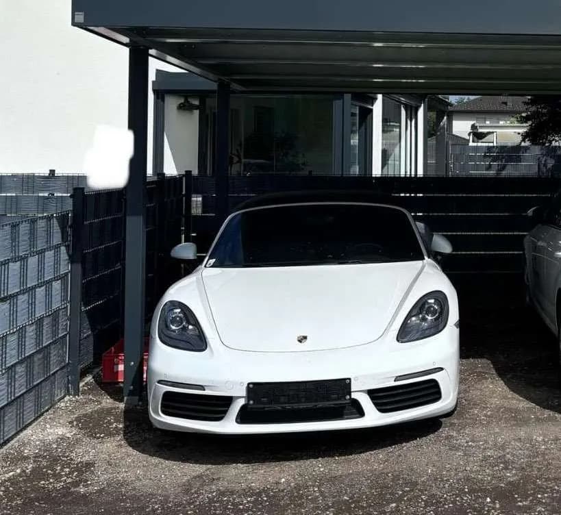 Porsche 718
