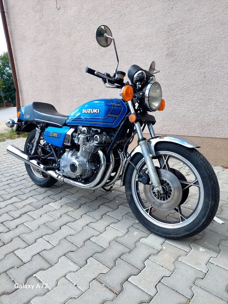 Suzuki GS