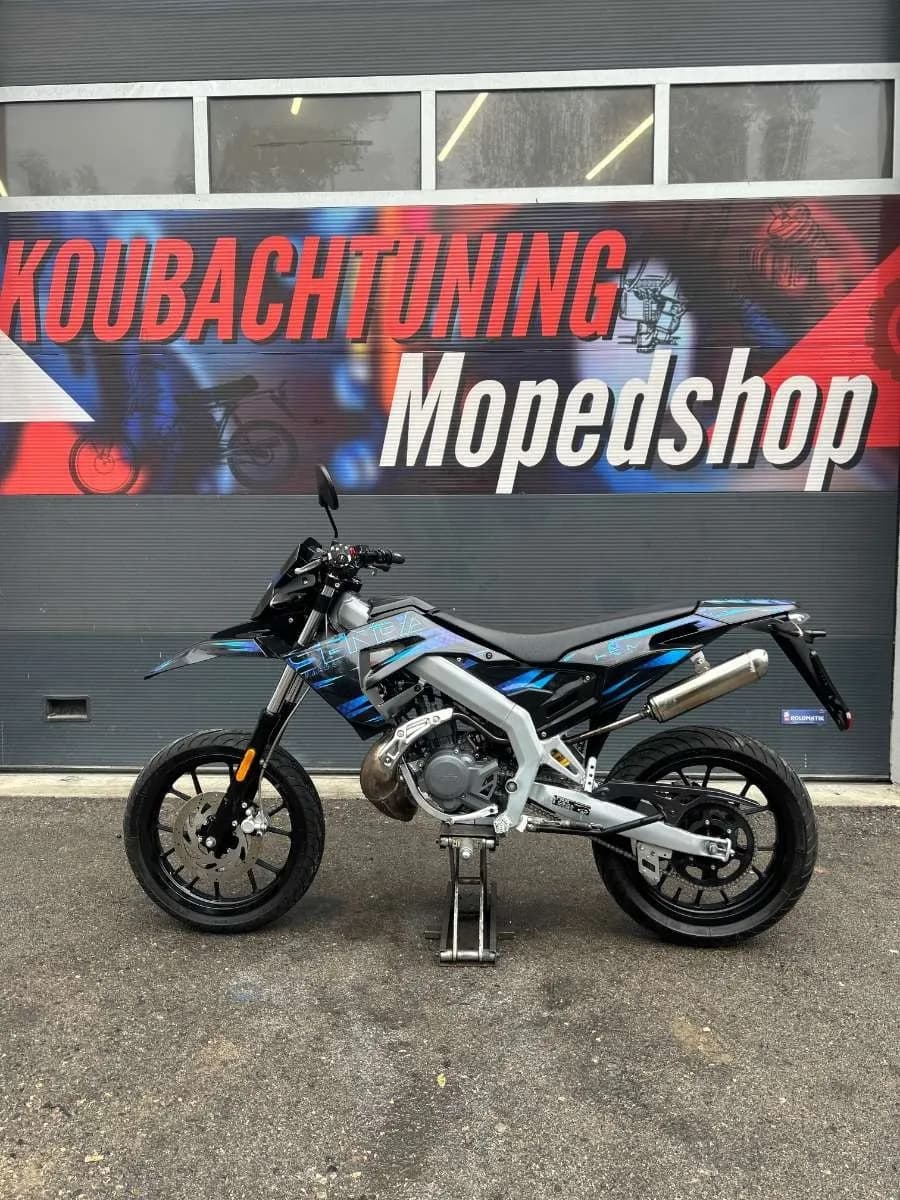 Aprilia SX